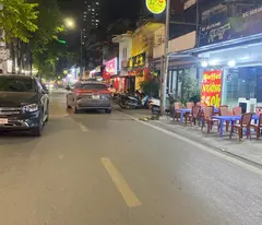 Hiếm, mặt phố Nguyễn Văn Tuyết, 125m2 mặt tiền khủng 10m, sđcc, giá chào 40 tỷ có thương lượng