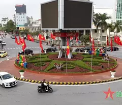 bán đất tặng nhà 2 tầng mặt lý bôn. gần 160m2, gần vincom