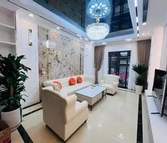 KHU PHÂN LÔ THÁI HÀ, HOÀNG CẦU, Ô TÔ TRÁNH, VỈA HÈ KINH DOANH, CHỦ THIỆN CHÍ BÁN.