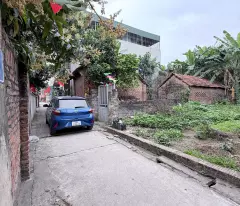 HÀNG DẸP ĐAN PHƯỢNG, NGÕ THÔNG Ô TÔ ĐỖ TRƯỚC ĐẤT.
GIÁ ĐẦU TƯ CHỈ NHỈNH 50TR/M.
LH EM ĐÊ XEM ĐẤT