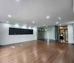 Cho thuê Văn Phòng DT 60m2 view hồ Hoàng Cầu , Ngã ba Mai Anh Tuấn, Hà Nội