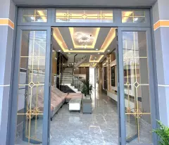 Bán nhà xây mới gần Uỷ Ban xã Bến Lức , DT 100m2, thanh toán trước chỉ 900tr nhận nhà.