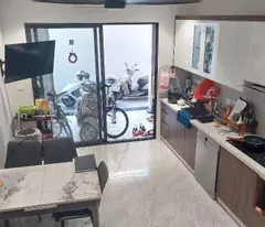 hoàng hoa thám DT 35m x5 tầng 7,99 tỷ- full nội thất xịn,nhà mới ngõ thông