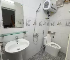 Bán nhà ngõ 415 Ngô Gia Tự - 42m 3 tầng gần Trung Lực