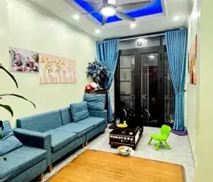 nguyễn đình hoàn cầu giấy 35m x4 tầng 9,3 tỷ 30m ô tô tránh,ngõ thông