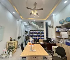 Bán nhà đường  Bưng Ông Thoàn, Phú Hữu, Q9, TP HCM. DT 81m2, 4 tầng. Giá  8.9 tỷ, SH - 0933125879