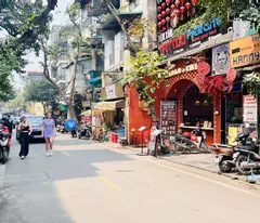 nhà mặt phố Hoàn Kiếm, 72m, MT 4.8m, sát khu đi bộ, cách hồ Gươm 400m