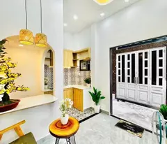 🔥NHỈNH 2TỶ CÓ NHÀ SG - 3 TẦNG XINH LUNG LINH - GẦN NHÀ GA T3 - 10P QUA SÂN BAY - 5P TỚI EMART 2