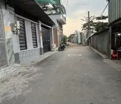 Nhà hẻm ô tô kế Aeon Mall Tân Phú, 4.1 x 18m, 2 Tầng, xe hơi ngủ trong nhà, 6.9 Tỷ