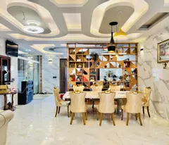Bán Biệt Thự Triệu Đô Linh Đông Thủ Đức - 450m² - Ngang 18m - 5 Tầng Có Thang Máy - Giá 33 Tỷ