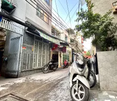 BÁN NHÀ CĂP 4 NGANG HIẾM NGANG 3.8M- 100M RA MẶT TIỀN XE HƠI Đ. ĐOÀN VĂN BƠ- GẦN CHƠ 200 Đ.XÓM