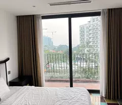Hiếm- Bán tòa nhà Hồng Tiến-View cầu TRần Hưng Đạo Dòng tiền KHủng-138m- 7 tầng-30 tỷ