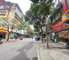 BÁN NHÀ DƯƠNG KHUÊ - HẠ CHÀO HƠN 4 TỶ – CẦU GIẤY 🔥
🏡 Phân lô đẹp – ô tô tránh – vài bước ra phố