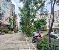 BÁN NHÀ MẶT PHỐ VẠN PHÚC BA ĐÌNH - VỊ TRÍ VIP ĐẸP HIẾM KINH DOANH ĐỈNH: DT 272M2 - 258 TỶ