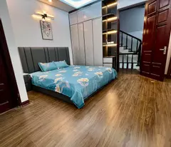 bán nhà Việt Hưng, 5 tầng, ngõ thông, ôtô vào nhà