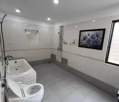 bán nhà Việt Hưng, 5 tầng, ngõ thông, ôtô vào nhà