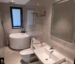 Bán nhà 35m x 5T tại ngõ 71 việt hưng, oto đỗ cổng chỉ hơn 6 tỷ còn tl.