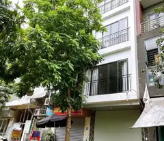 PHÂN LÔ VĂN LA – 6 TẦNG THANG MÁY – FULL NỘI THẤT – DÒNG TIỀN TỐT