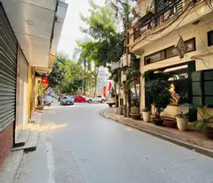Bán nhà phố Kim Mã, Ba Đình, dân xây, ô tô lùi cửa, hai thoáng, kinh doanh, 42m, 13 tỷ