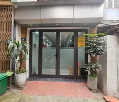 Tôi chính chủ bán nhà 7 tầng đường Kim Giang.sát vách kđt The Manor...Ô tô đỗ cửa;10m ra ô tô tránh