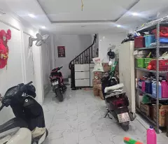 Tôi chính chủ bán nhà 7 tầng đường Kim Giang.sát vách kđt The Manor...Ô tô đỗ cửa;10m ra ô tô tránh