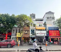 HIÉM NHÀ BÁN - BÁN NHÀ 2 TẦNG MẶT TIỀN KD Đ.NGUYỄN CƯ TRINH, P.NGUYỄN CƯ TRINH, QUẬN 1 - DT 33M3