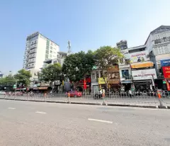 HIÉM NHÀ BÁN - BÁN NHÀ 2 TẦNG MẶT TIỀN KD Đ.NGUYỄN CƯ TRINH, P.NGUYỄN CƯ TRINH, QUẬN 1 - DT 33M3