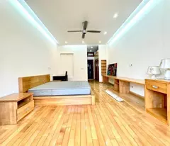Bán nhà khu phân lô phố Văn Cao, Ba Đình, dân xây, thoáng trước sau, 33m, 5 tầng, 10 tỷ
