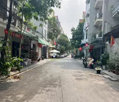 Bán nhà 2 mặt tiền đường Thanh Am - Đường 2 oto tải tránh nhau - View hồ thoáng mát
