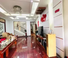 bán nhà mặt phố Lê đại hành - 4 tầng và giá 10,x tỷ, còn mới kinh daonh và ở tốt, gần ngã 4 lê quý