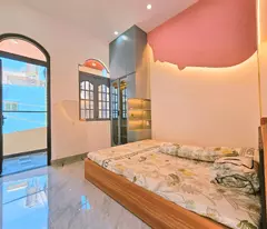 KHU VỰC HIẾM NHÀ BÁN - NGAY SÂN BAY - FULL NỘI THẤT - NHÀ ĐẸP Ở NGAY - SỔ VUÔNG A4 - NHĨNH 5 TỶ