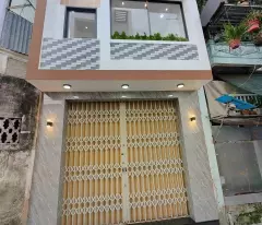 BÁN NHÀ MỚI 2 TẦNG TTTP GẦN CHÙ PHẬT TRẮNG HẺM CAO ĐÀI NHA TRANG