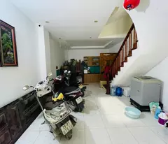 Bán Nhà  Chùa Bộc 40m2. 5 tầng. mặt tiền 3.7m. giá 13.2 Tỷ Đống Đa Hà Nội