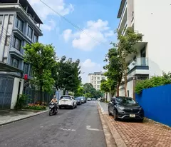 [BÁN ĐẤT] BIỆT THỰ VIỆT HƯNG - 330M2 - MẶT TIỀN 12M - SÁT VINHOMES RIVERSIDE - CHỦ GIẢM GẤP 3 TỶ