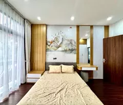 võ chí công DT 25m giá 7,9 tỷ nhà mới full nội thất,ngõ thông,30m ra phố