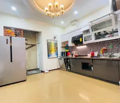 lạc long quân 50m x6 tầng 18,9 tỷ ô tô qua nhà,ngõ thông,full nội thất,5p ra hồ tây