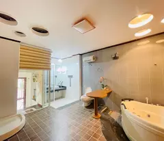 lạc long quân 50m x6 tầng 18,9 tỷ ô tô qua nhà,ngõ thông,full nội thất,5p ra hồ tây