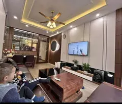 ĐẶNG VĂN NGỮ – DIỆN TÍCH 56M² – 4 TẦNG – MẶT TIỀN 6M