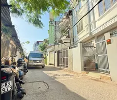 BÁN NHÀ MẶT NGÕ Ô TÔ TRÁNH NHAU PHỐ LÊ LAI – VỊ TRÍ KINH DOANH ĐẸP, TIỀM NĂNG TĂNG GIÁ CAO