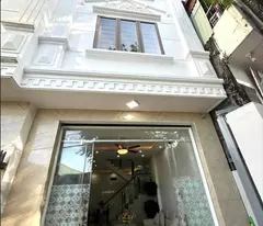 BÁN NHÀ MẶT NGÕ Ô TÔ TRÁNH NHAU PHỐ LÊ LAI – VỊ TRÍ KINH DOANH ĐẸP, TIỀM NĂNG TĂNG GIÁ CAO