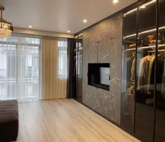 Cần bán 84m2 Shophouse Sông Hồng, nhà 5 tầng đã hoàn thiện full nội thất cao cấp, cạnh hai tòa CC