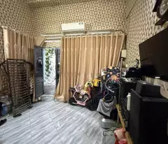 Nhà Chính chủ lâu năm chưa qua đầu tư, chỉ 2.3 tỷ.
Gần Mặt tiền Trường Chinh-Đông Hưng Thuận Quận
