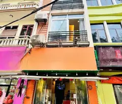 Bán Gấp Nhà Ngõ 54 Nguyễn Chí THanh, SĐ 33m2, Xây 4 Tầng, MT 4m, Thoáng Sau, Tiện KD. Giá 11.2 Tỷ.