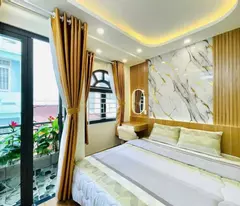 ĐẸP - 3 TẦNG - 🚙 TẬN CỬA - 40M2 - SẴN NỘI THẤT XỊN - SỔ VUÔNG A4 - CHỈ 5.x TỶ - KHU NÀY KHÔNG CÓ