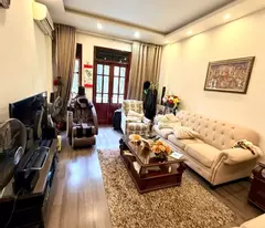 Bán nhà đẹp Hồng Tiến- Sát Phố- Ngõ thông- Dân Xây- Full NT- Ô tô- 2 thoáng 55m 5 tầng 13,x tỷ(TL)