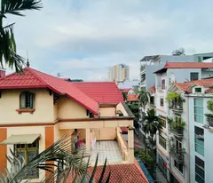 Lõi Lạc Long Quân - Nhà Mới 6 Tầng - Chủ Xây Tâm Huyết Tặng Nội Thất - Ô Tô Đỗ Cửa - Sổ Vuông Đẹp