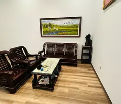 Chính chủ cho thuê căn hộ S80m2 Tầng 2 biệt thự cổ  (mặt đường) số nhà 149 Bà Triệu, P. Hai Bà