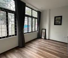 Chính chủ cho thuê căn hộ S80m2 Tầng 2 biệt thự cổ  (mặt đường) số nhà 149 Bà Triệu, P. Hai Bà
