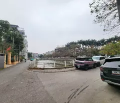 duy nhất 1 căn ngọc thuỵ oto thông, kinh doanh, gần trường pháp chỉ hơn 9 tỷ