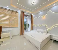 Bán nhà 3 tầng 5x12 gần Phú Mỹ Hưng, full nội thất 10 tỷ 6